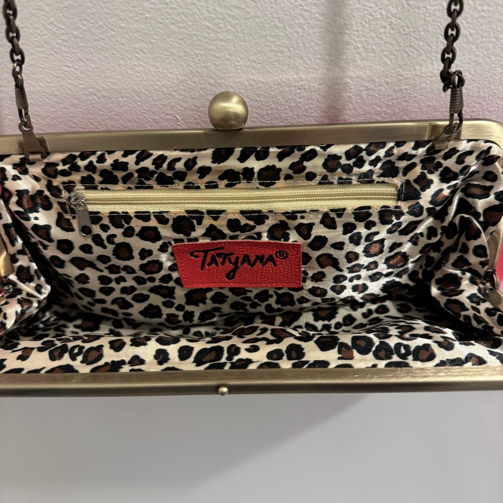 Vintage Red Tatyana Clutch Purse Bronze Chain Strap‎ Kiss Clasp Cheetah Interior - Picture 5 of 6